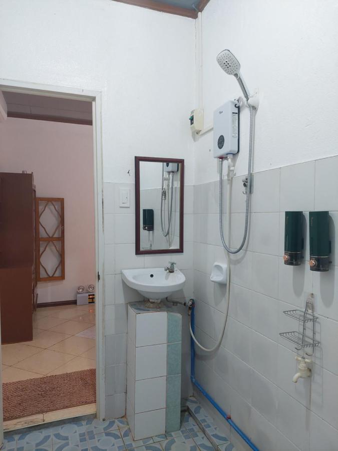 Ohlala Hostel 몰볼 외부 사진
