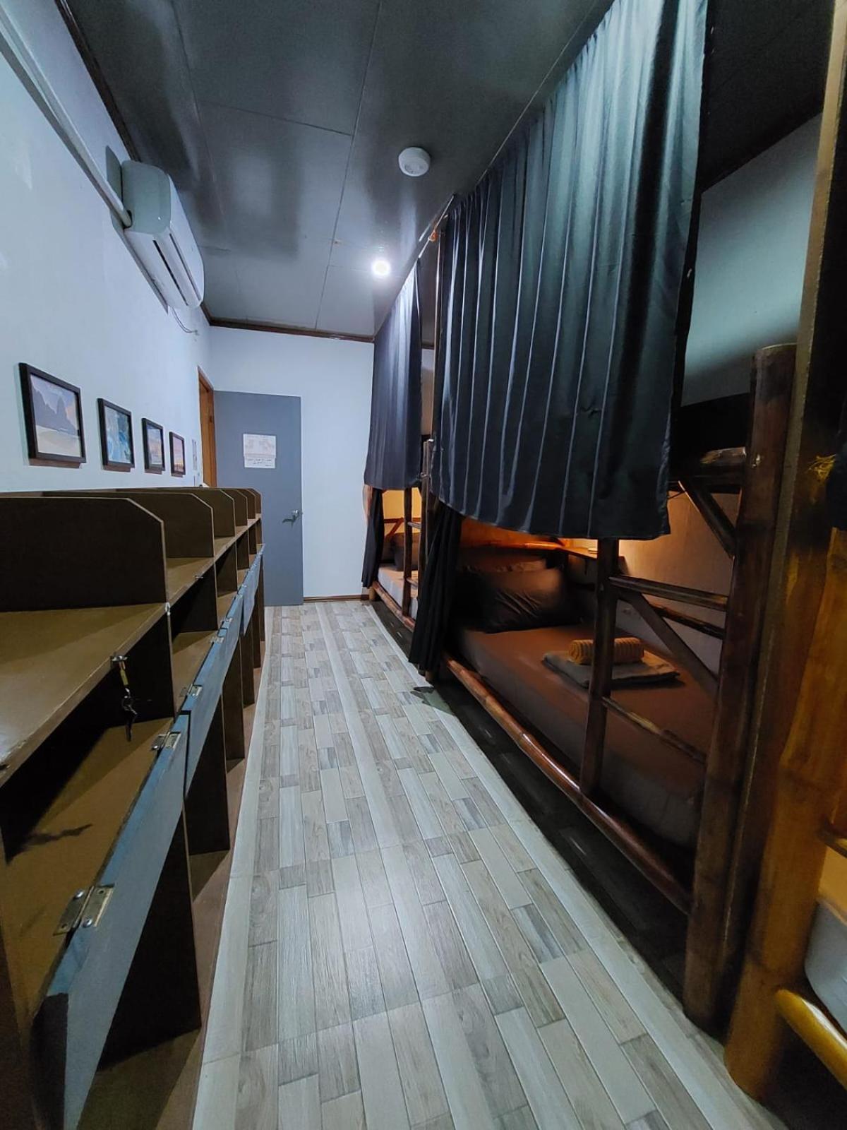Ohlala Hostel 몰볼 외부 사진