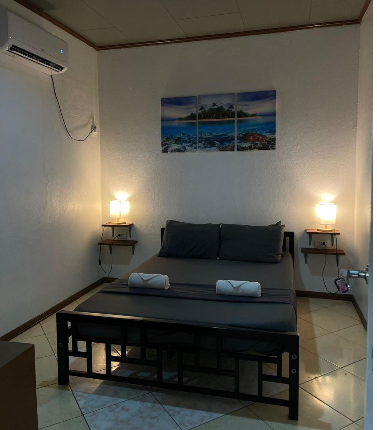 Ohlala Hostel 몰볼 외부 사진